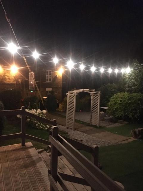Gomersal Lodge Hotel Cleckheaton Exterior photo